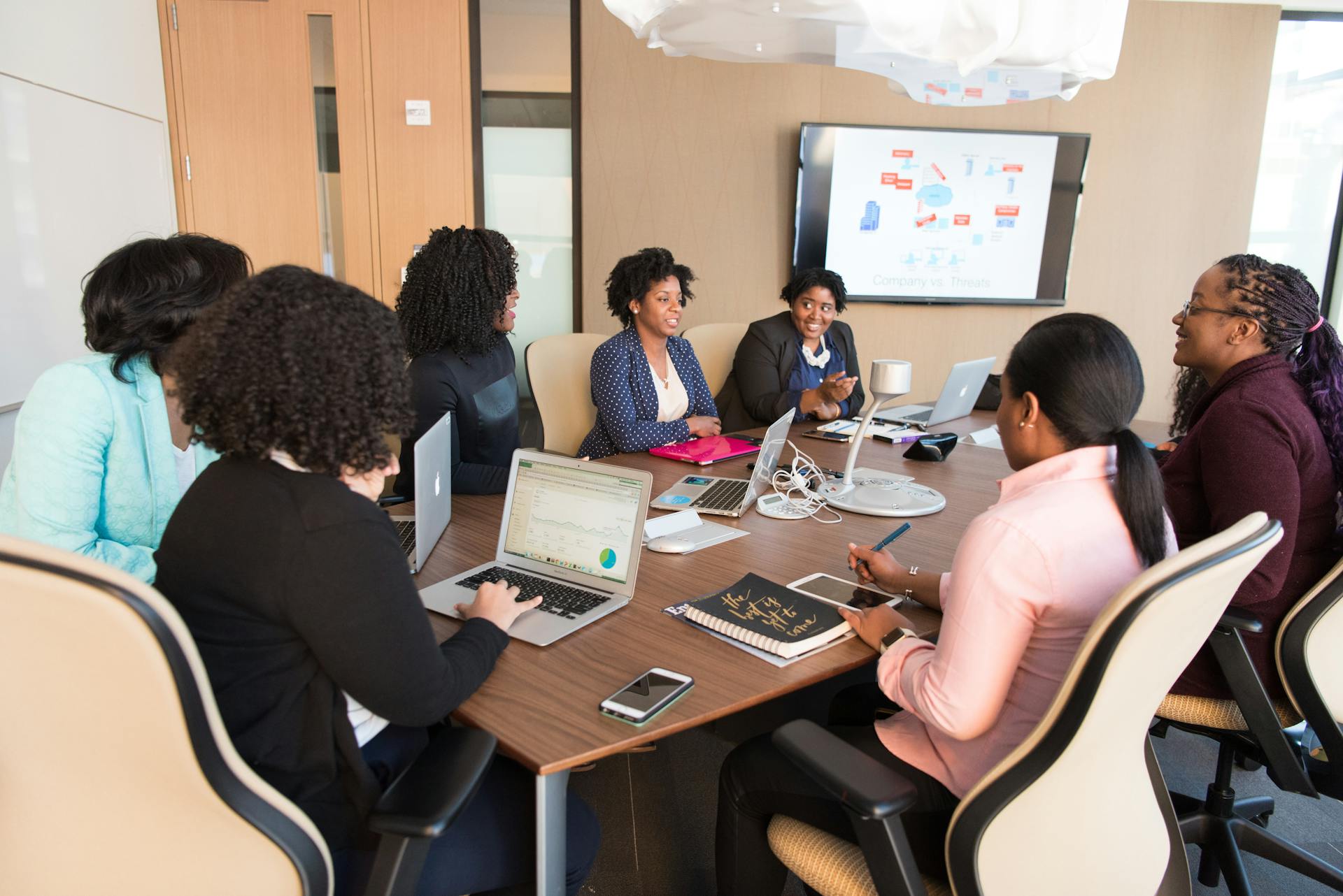 Centralized Office Supply Strategy Saves Financial Firm 23% Annually